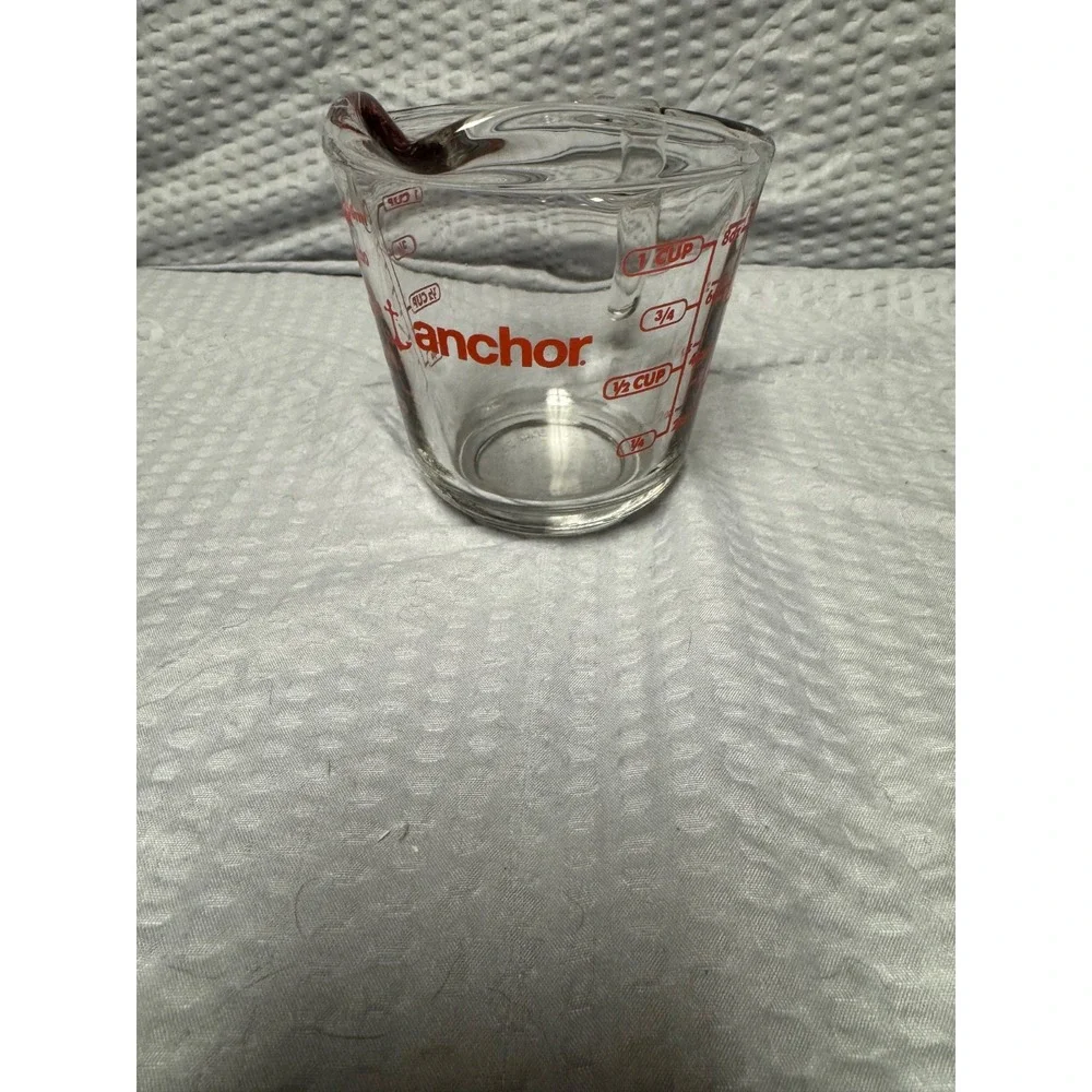 Anchor Hocking Glass Measuring Cup 8oz 1 Cup 1/2 Pint Red‎ Lettering